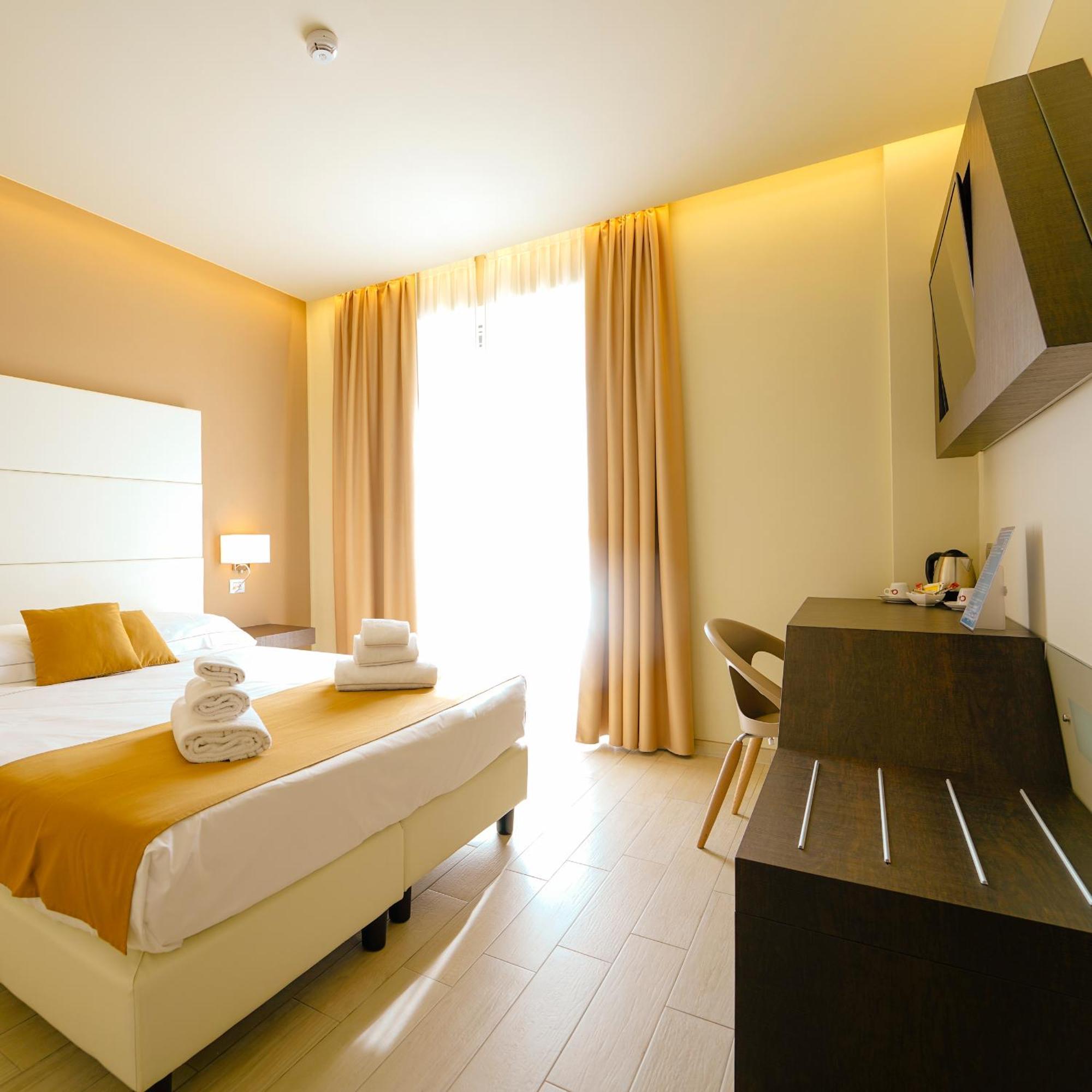 Hotel Terre Dei Salici Caramagna Piemonte Esterno foto