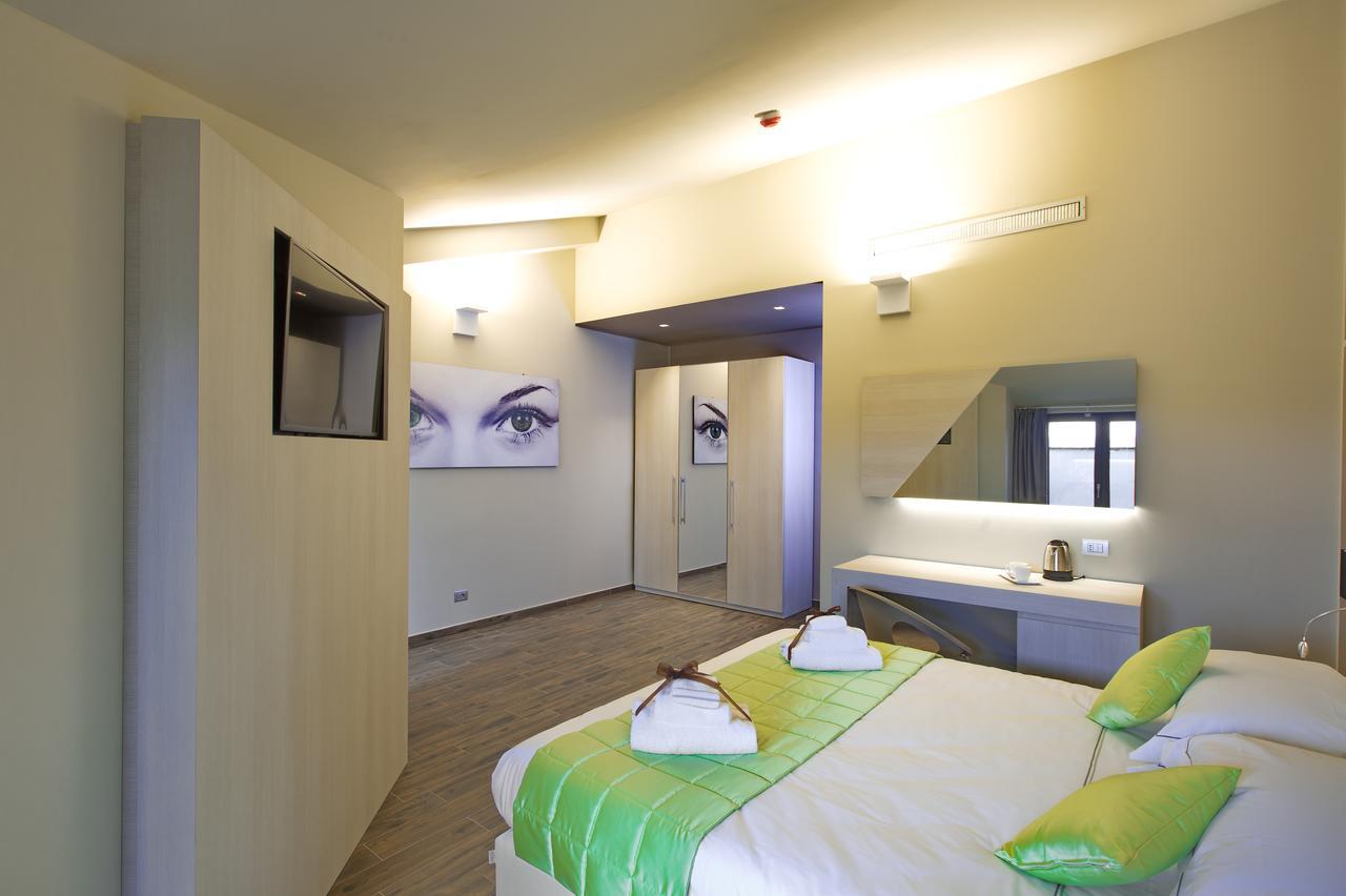 Hotel Terre Dei Salici Caramagna Piemonte Esterno foto